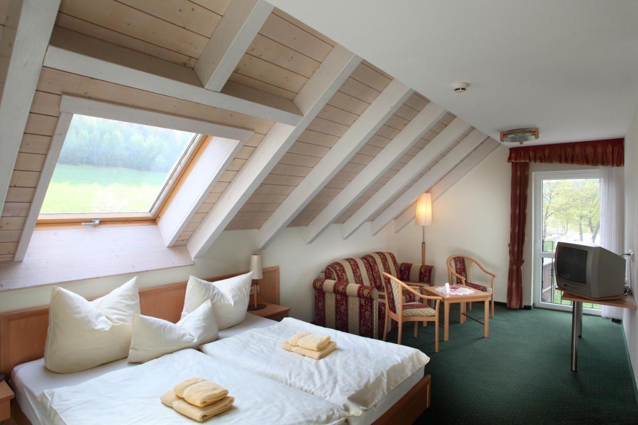 Landhotel Rittersgruen Брайтенбрун Екстериор снимка